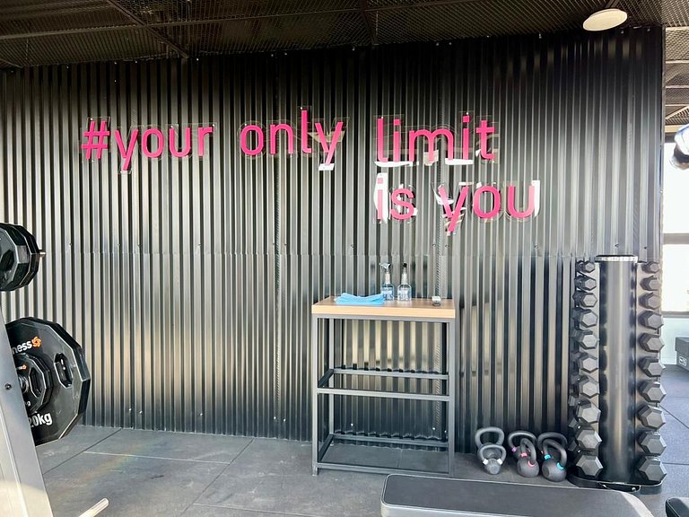 Studio no Centro com Piscina e Academia