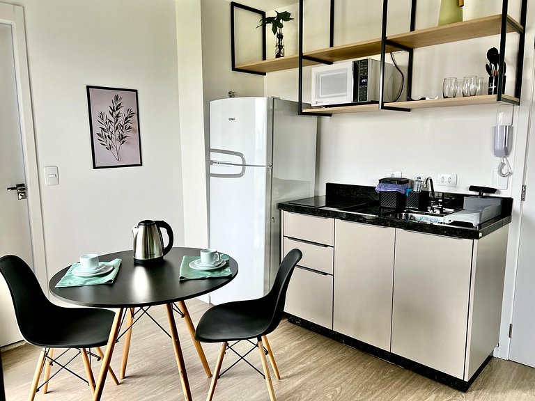 Studio Aconchegante no Centro com Varanda