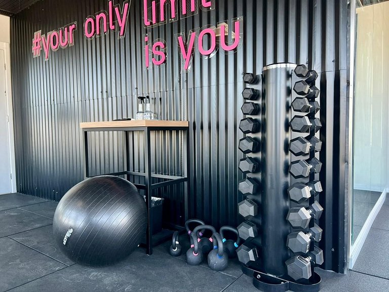 Apartamento 2 quartos - 05 pessoas - Central e Climatizado e