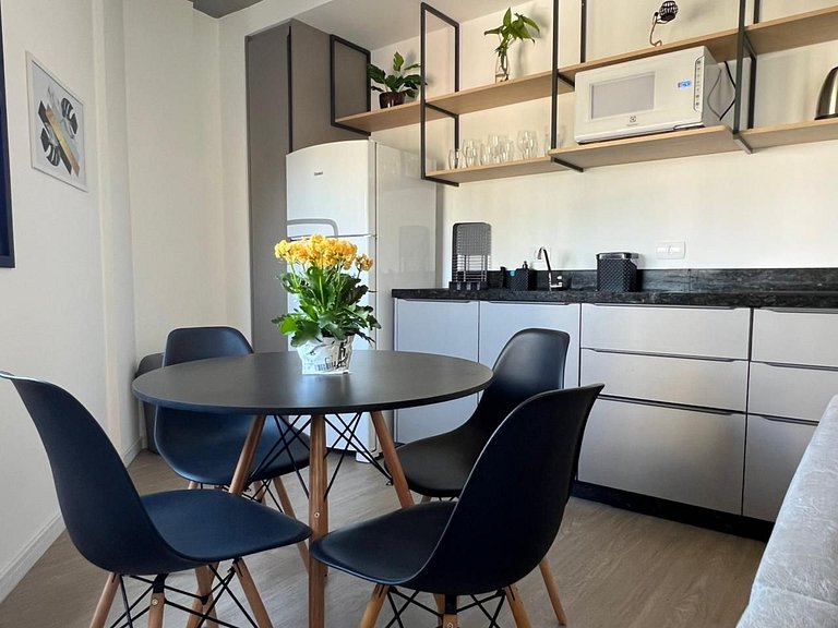 Apartamento Moderno Para até 04 Pessoas na Zona Central de M